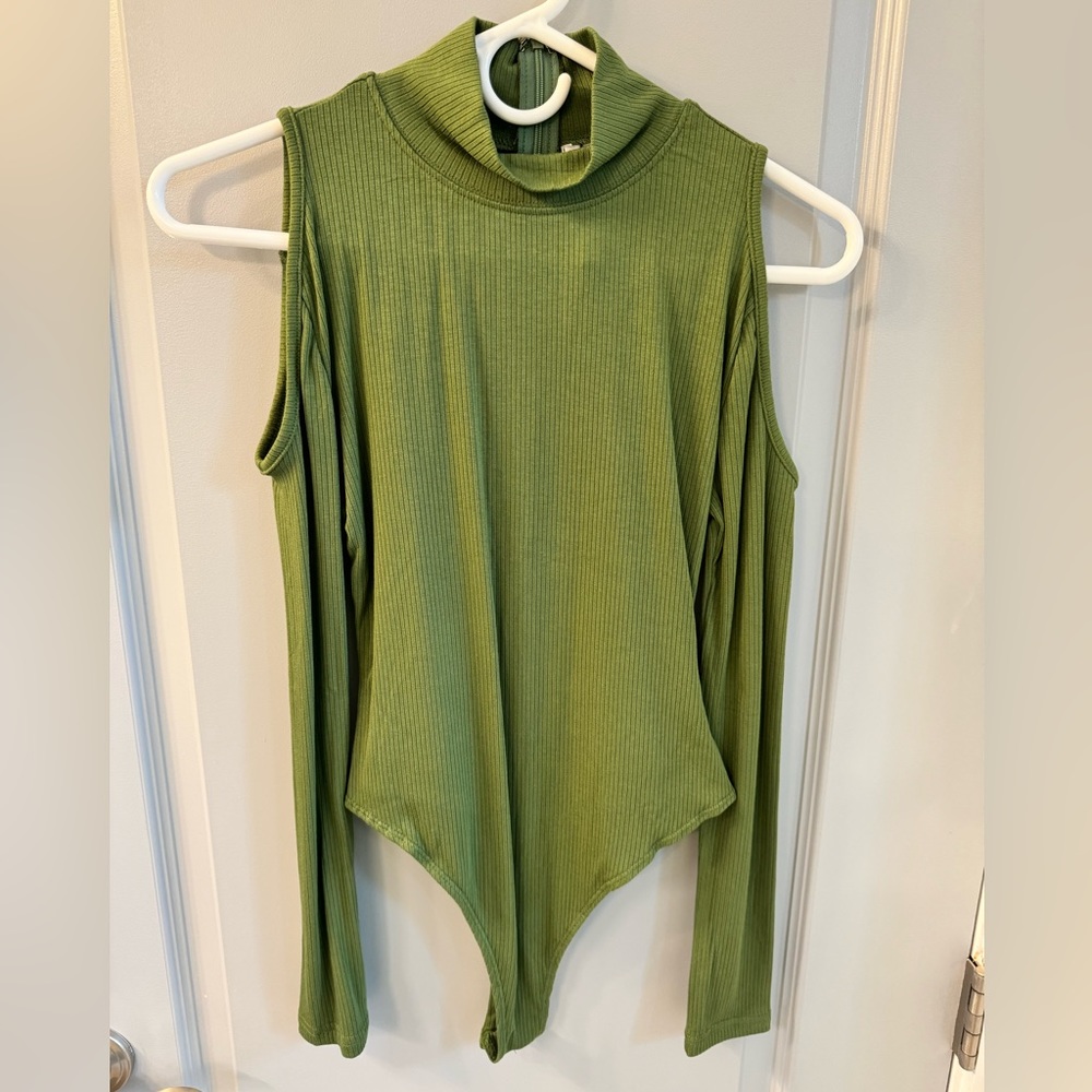 ByEgreis Small, long sleeve body suit, snap crotch with zipper in back